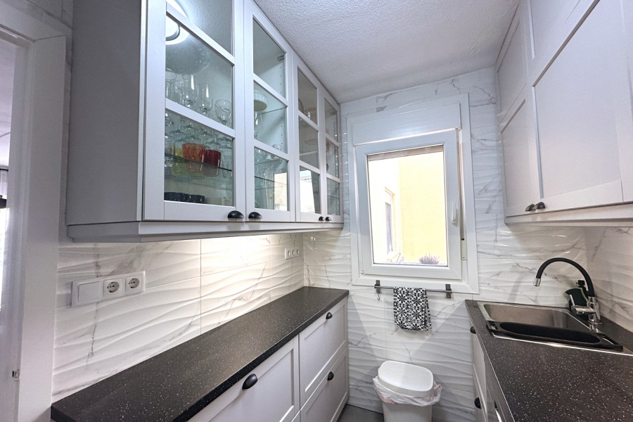 Re-Sale - Apartment - Torrevieja - El Chaparral