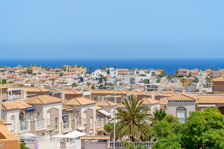 Re-Sale - Apartment - Torrevieja - Aguas Nuevas