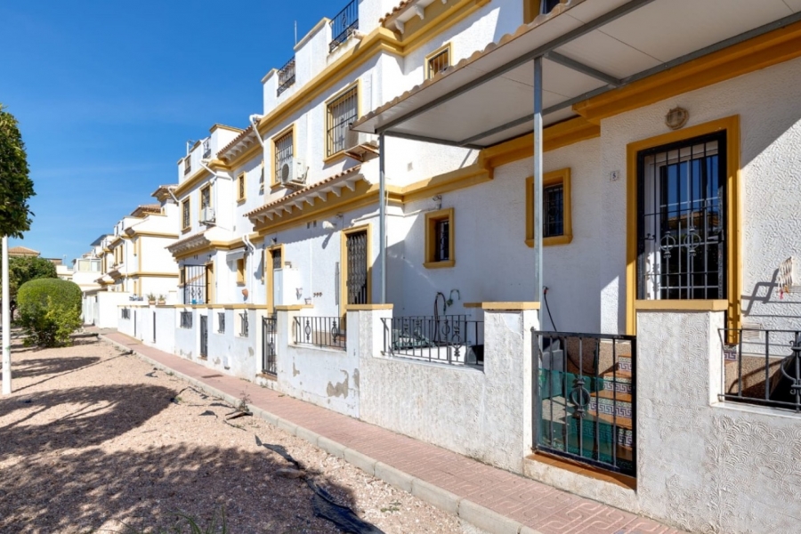 Re-Sale - Townhouse - Torrevieja - Aguas Nuevas