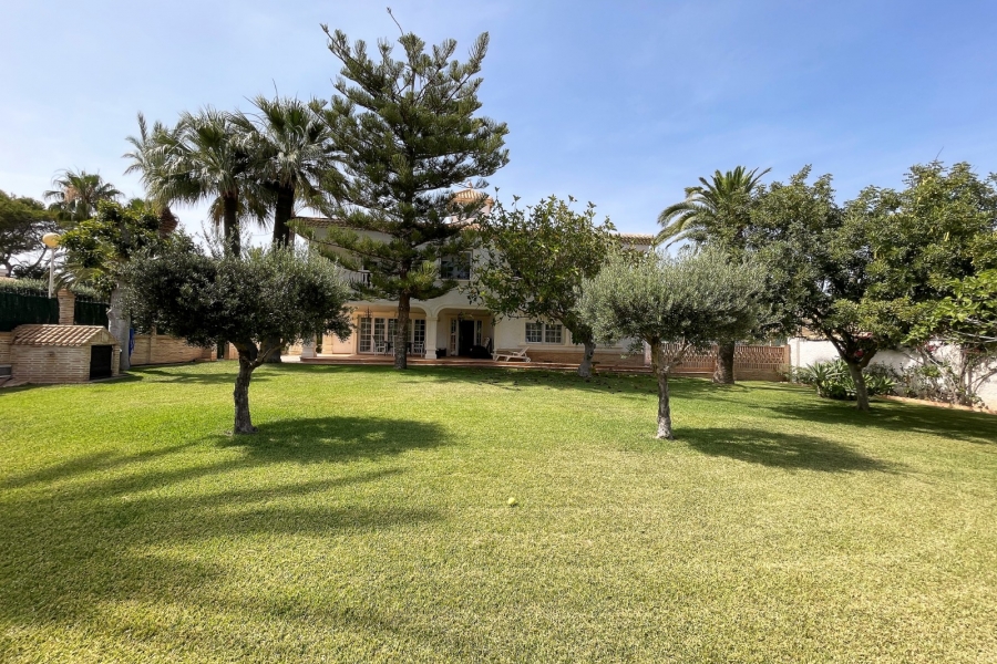 Re-Sale - Detached Villa - Orihuela Costa - Cabo Roig