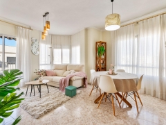 Apartment - Re-Sale - Torrevieja - Torrevieja - Centre