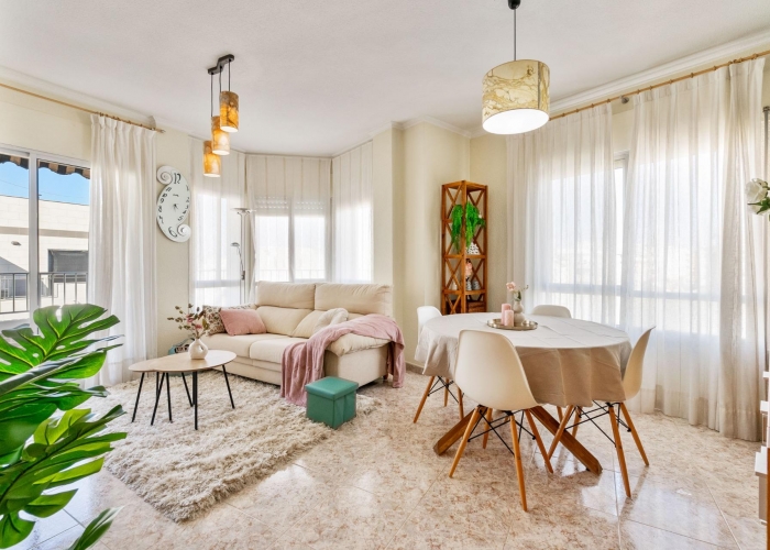 Re-Sale - Apartment - Torrevieja - Torrevieja - Centre