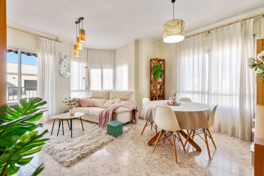 Re-Sale - Apartment - Torrevieja - Torrevieja - Centre