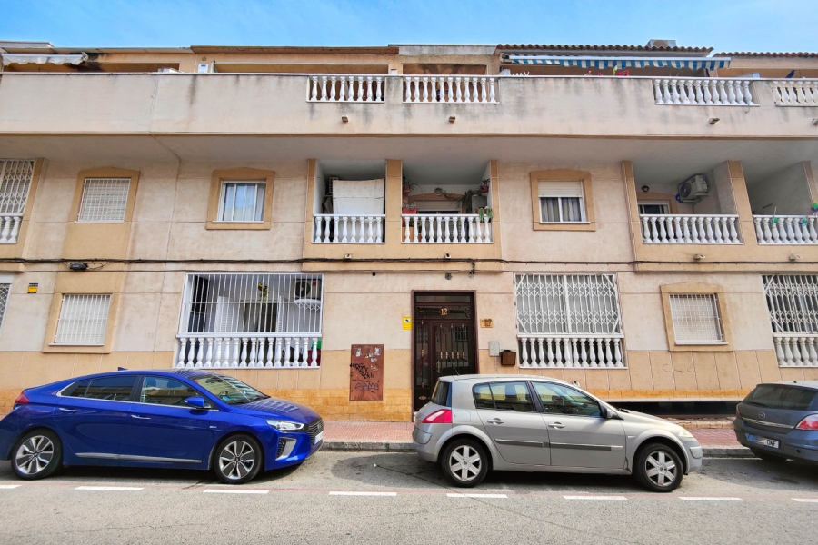 Re-Sale - Apartment - Torrevieja - Torrevieja - Centre