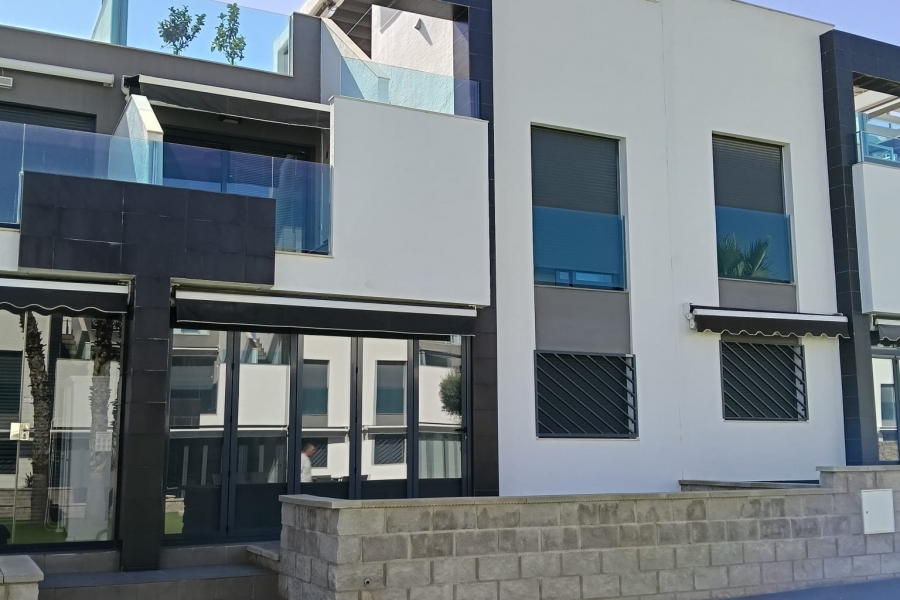 Re-Sale - Apartment - Orihuela Costa - Punta Prima