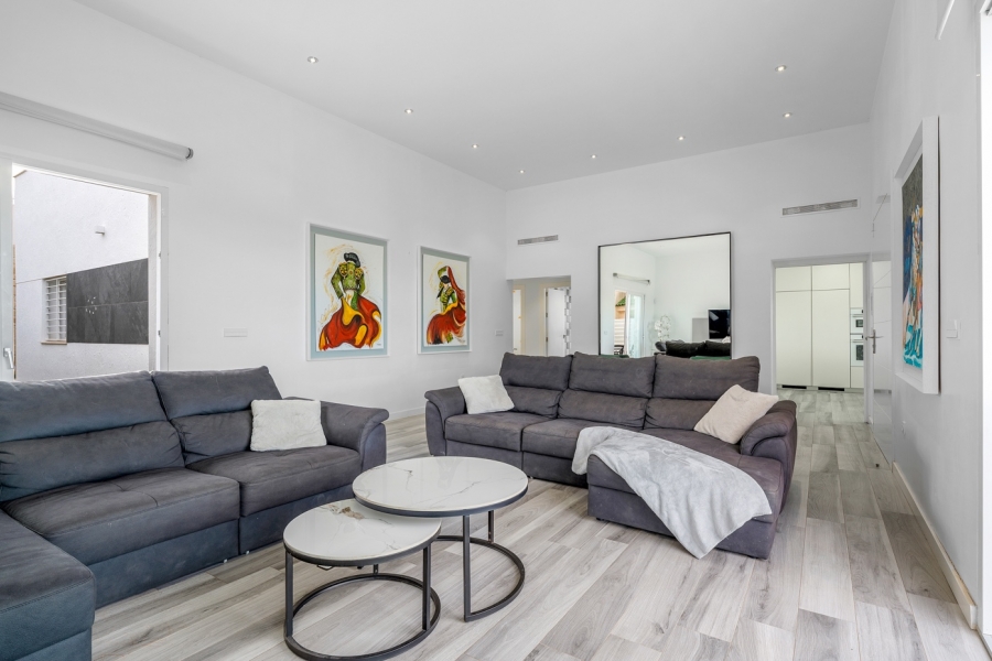 Re-Sale - Detached Villa - Algorfa - Lomas de La Juliana