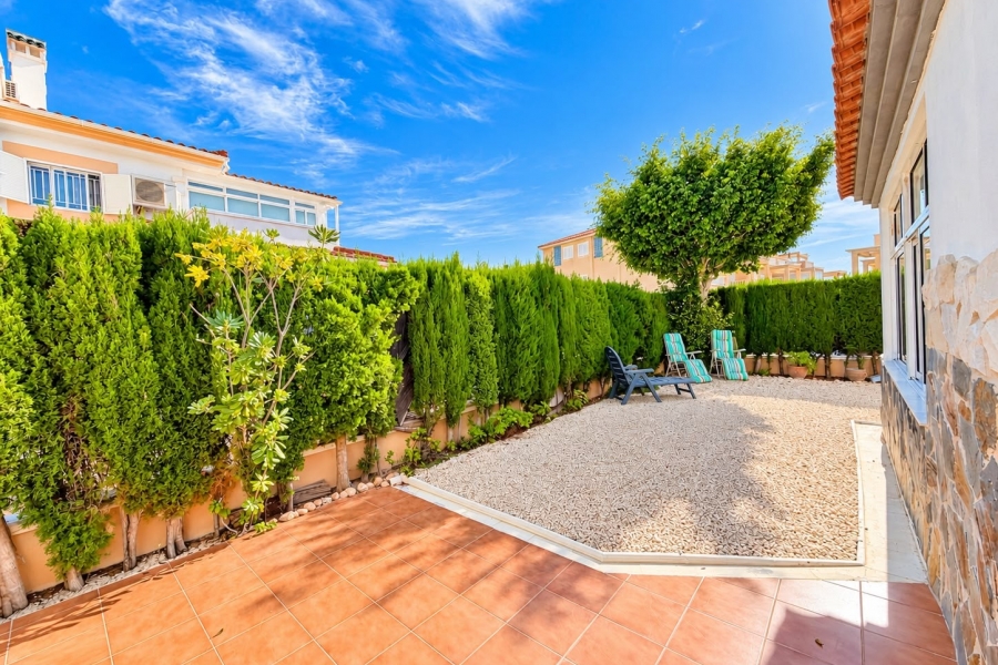 Re-Sale - Semi Detached Villa - Orihuela Costa - Playa Flamenca