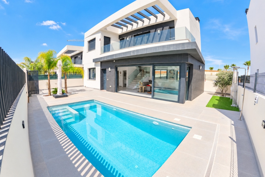 Re-Sale - Detached Villa - Algorfa - La Finca Golf Resort