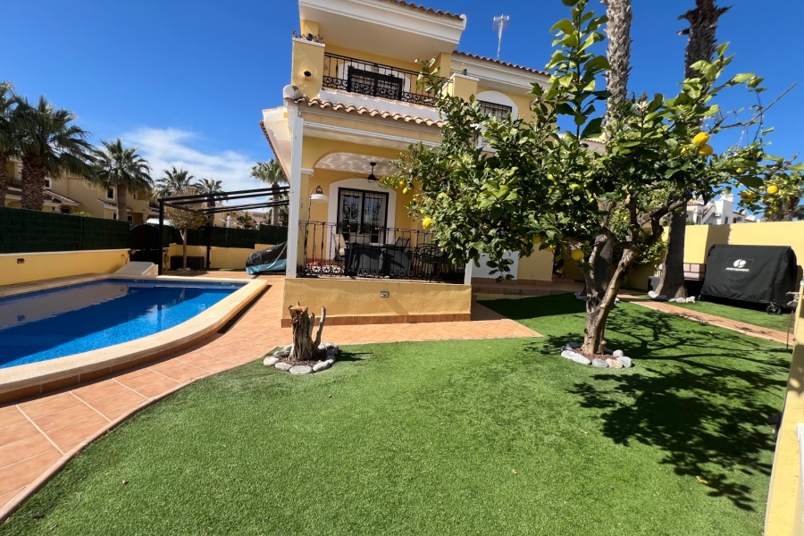 Re-Sale - Detached Villa - Orihuela Costa - Los Dolses