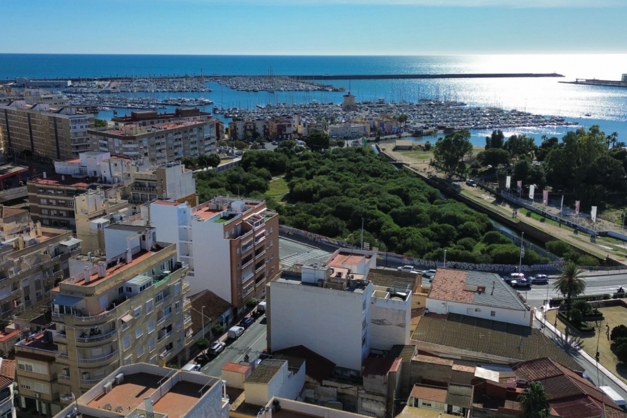 Re-Sale - Apartment - Torrevieja - Torrevieja - Centre