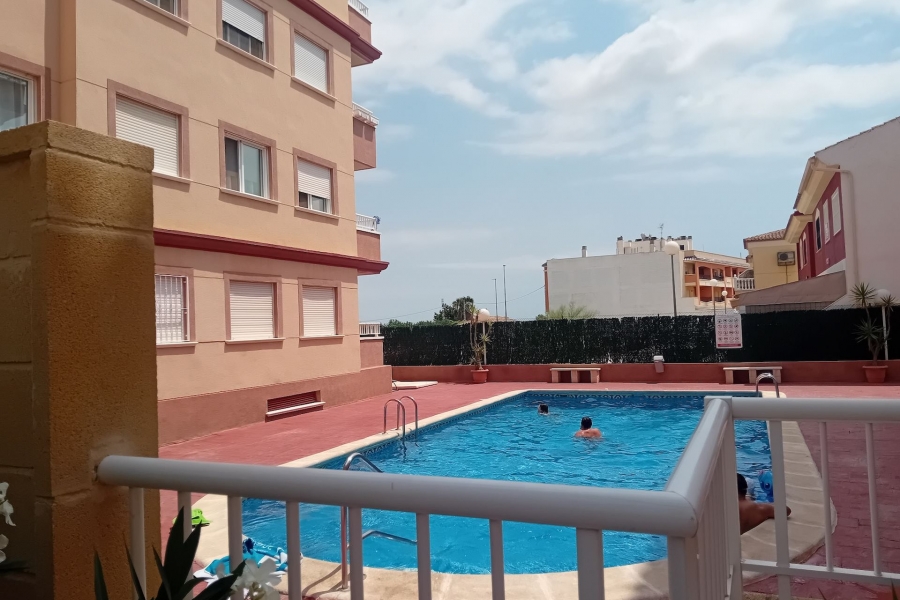 Re-Sale - Apartment - Algorfa - Algorfa - Village