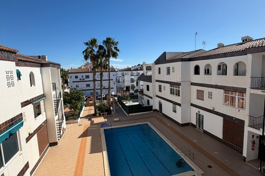 Re-Sale - Apartment - Orihuela Costa - Punta Prima