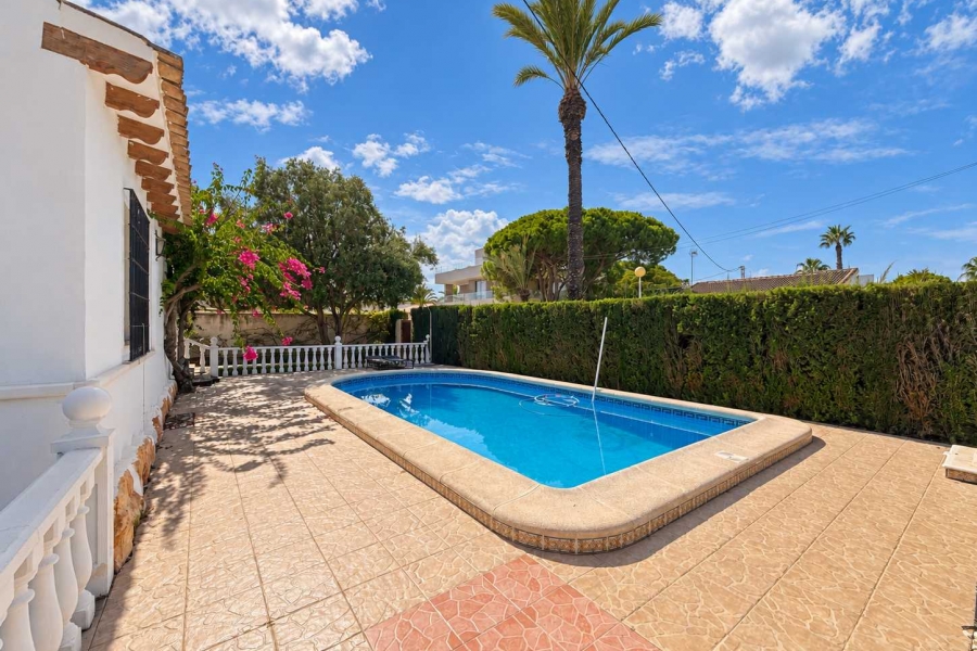 Re-Sale - Detached Villa - Orihuela Costa - Cabo Roig