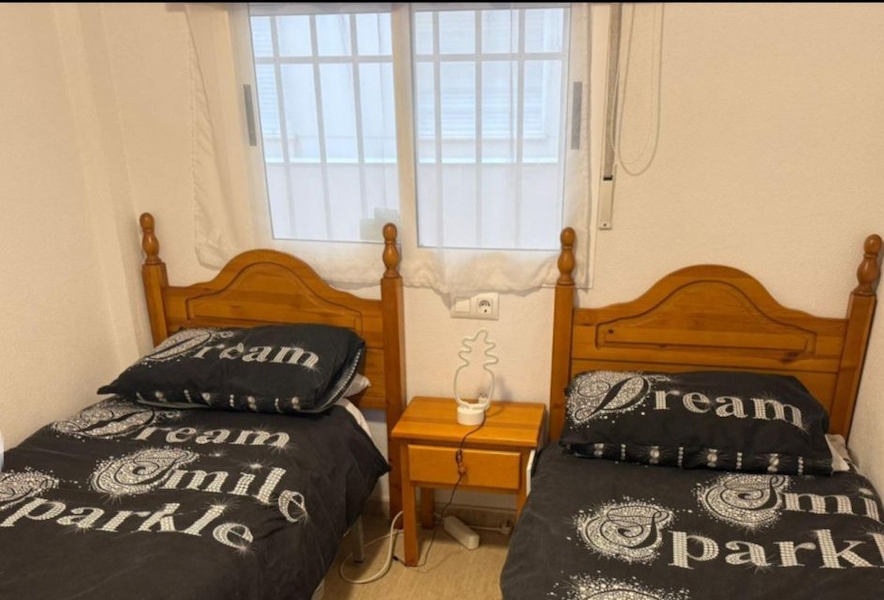 Re-Sale - Apartment - Torrevieja - Torrevieja - Centre