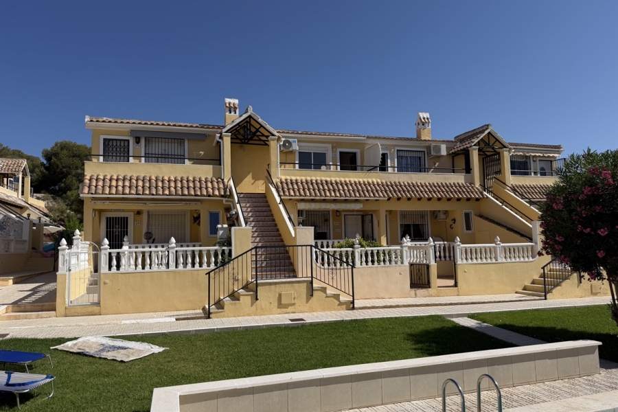 Re-Sale - Apartment - Orihuela Costa - Villamartin