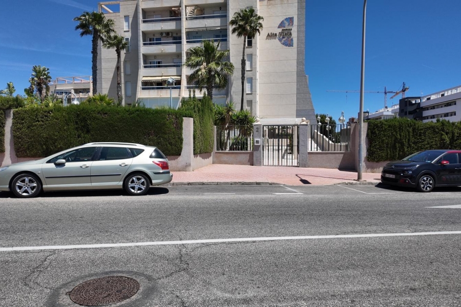 Re-Sale - Apartment - Torrevieja - Torreblanca