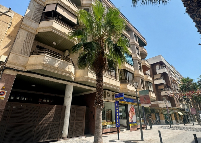 Re-Sale - Apartment - Torrevieja - Torrevieja - Centre