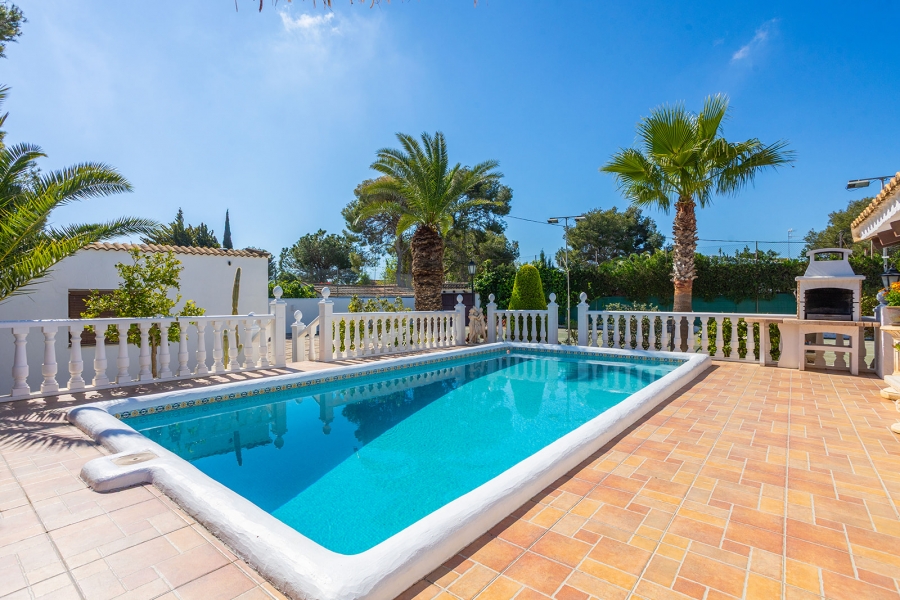 Re-Sale - Detached Villa - Orihuela Costa - Villamartin