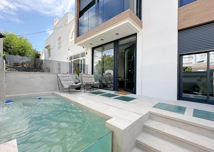 Re-Sale - Townhouse - Torrevieja - Torrevieja - Centre