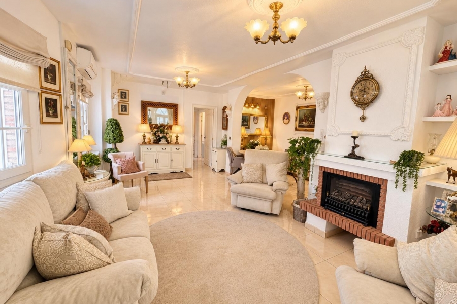 Re-Sale - Semi Detached Villa - Orihuela Costa - Villamartin