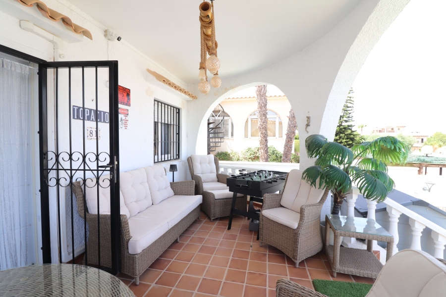 Re-Sale - Detached Villa - Orihuela Costa - Villamartin