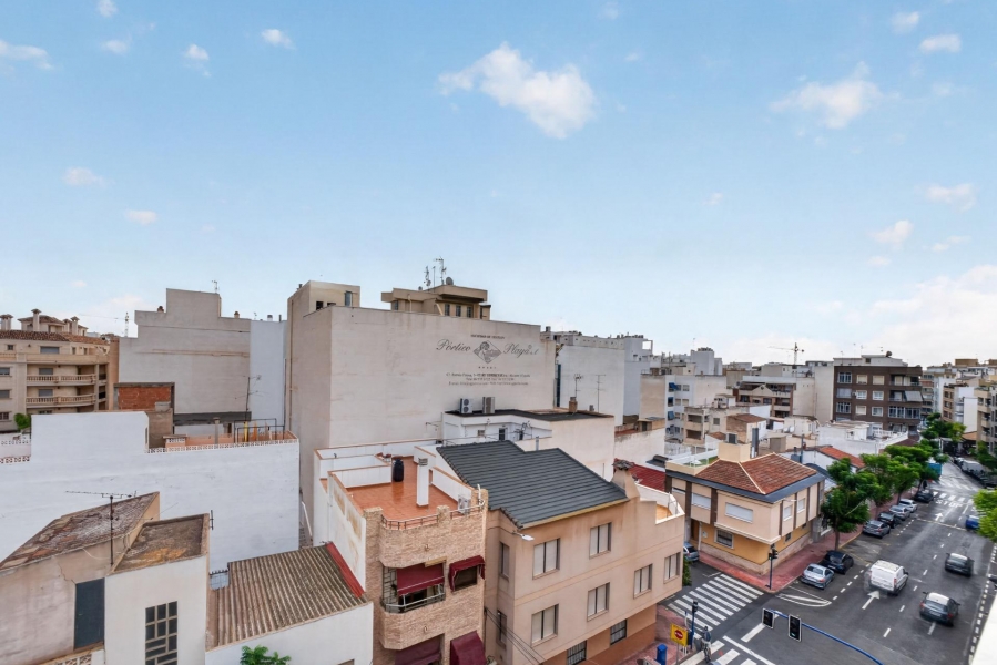 Re-Sale - Apartment - Torrevieja - Torrevieja - Centre