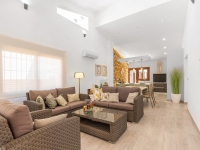 Re-Sale - Detached Villa - Orihuela Costa - Punta Prima