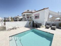 Detached Villa - Re-Sale - San Miguel de Salinas - Lake View Mansions