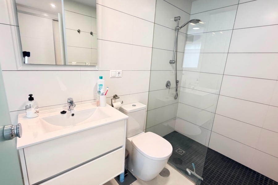 Re-Sale - Apartment - Torrevieja - Aguas Nuevas