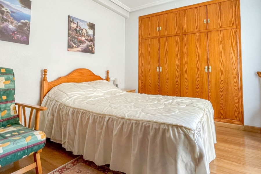 Re-Sale - Apartment - Torrevieja - Playa Acequion