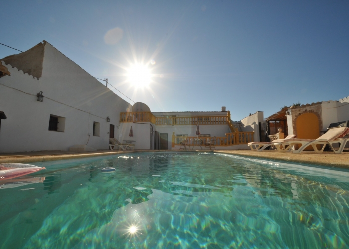 Re-Sale - Country Property - Pinoso - Edge of town