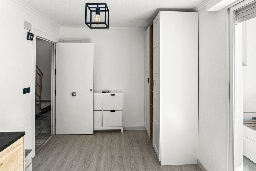 Re-Sale - Apartment - Torrevieja - Torrevieja - Centre