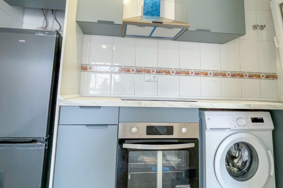 Re-Sale - Apartment - Torrevieja - Torrevieja - Centre