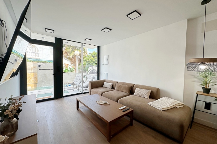 Re-Sale - Townhouse - Torrevieja - Aguas Nuevas