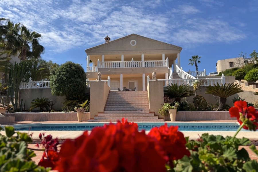 Re-Sale - Detached Villa - Algorfa - Lomas de La Juliana