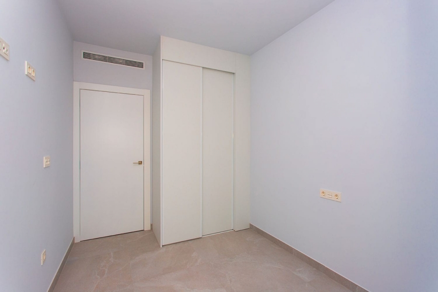 Re-Sale - Apartment - Torrevieja - Torrevieja - Centre