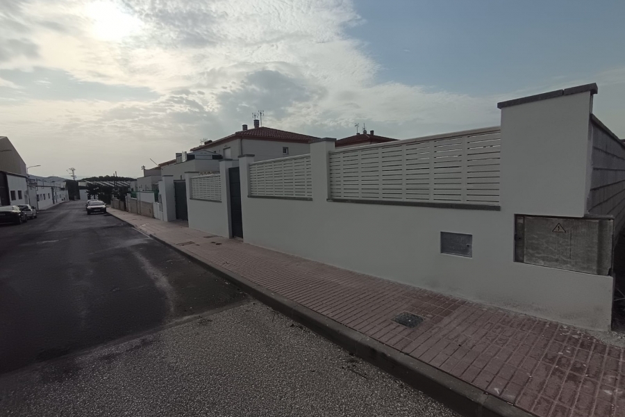 New - land - Salinas - Urban location