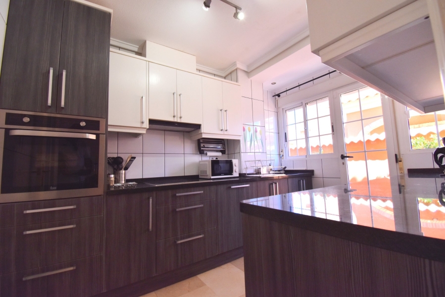 Re-Sale - Detached Villa - Orihuela Costa - Playa Flamenca