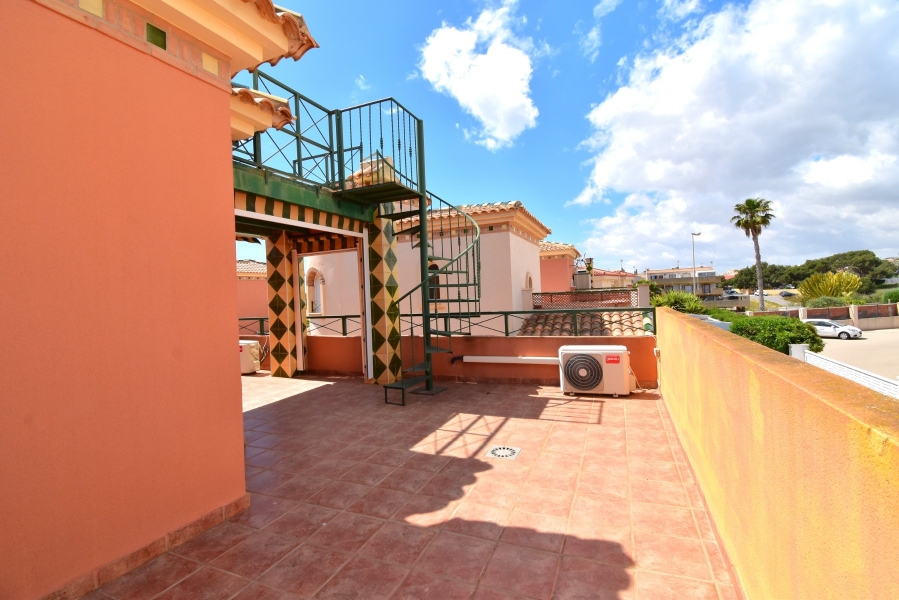 Re-Sale - Detached Villa - Orihuela Costa - Playa Flamenca