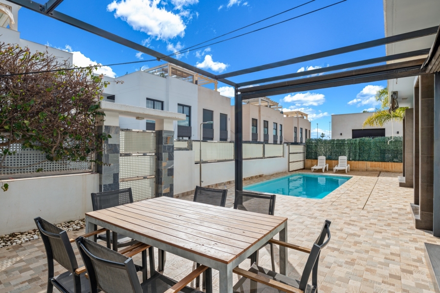 Re-Sale - Detached Villa - Ciudad Quesada - La Laguna