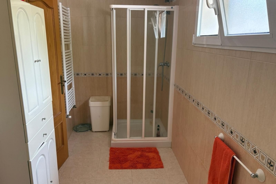 Re-Sale - Detached Villa - Algorfa - Algorfa - Village