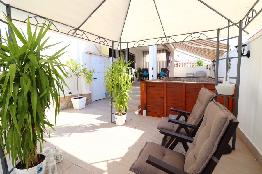 Re-Sale - Detached Villa - Orihuela Costa - La Florida