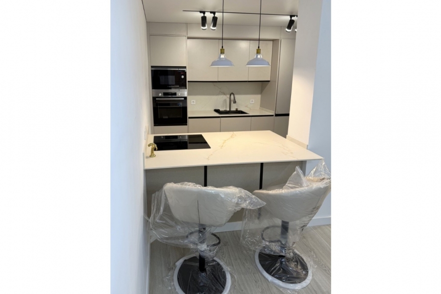 Re-Sale - Apartment - Torrevieja - Torrevieja - Centre