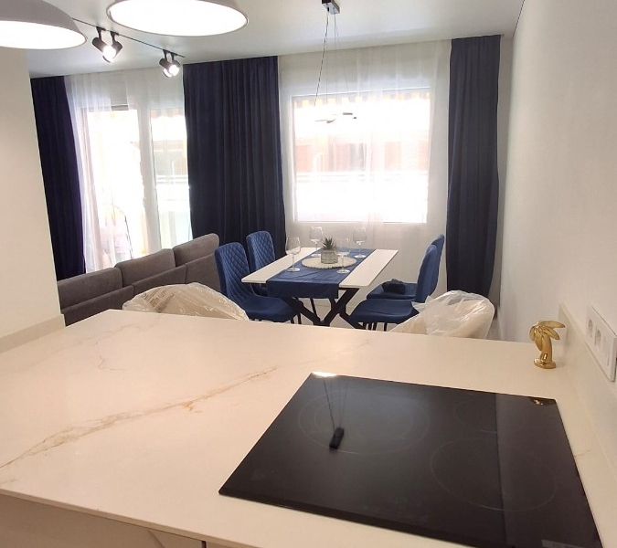 Re-Sale - Apartment - Torrevieja - Playa Acequion