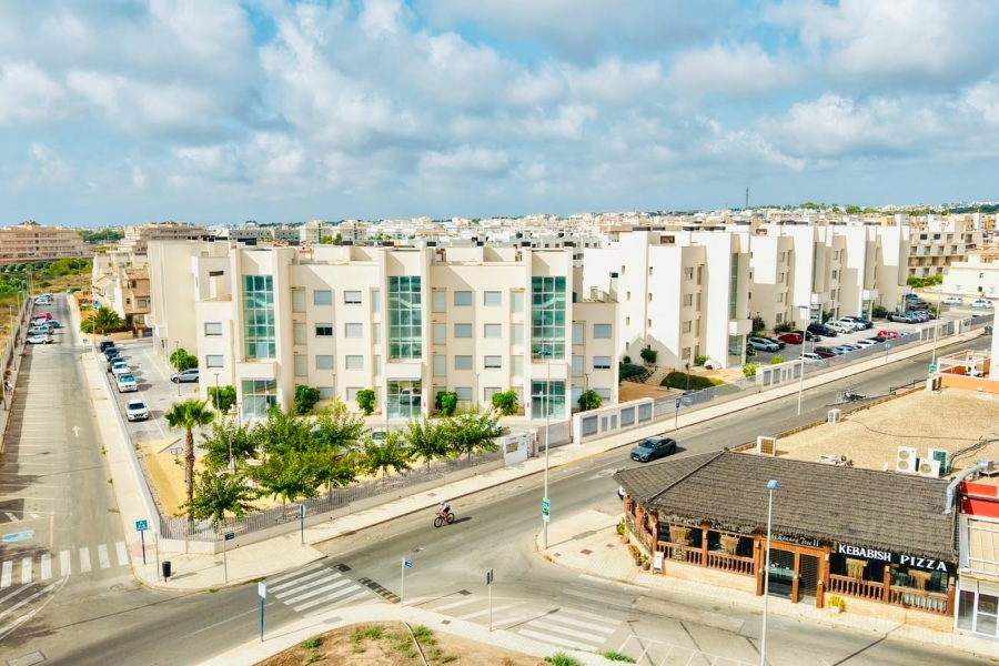 Re-Sale - Apartment - Orihuela Costa - Villamartin