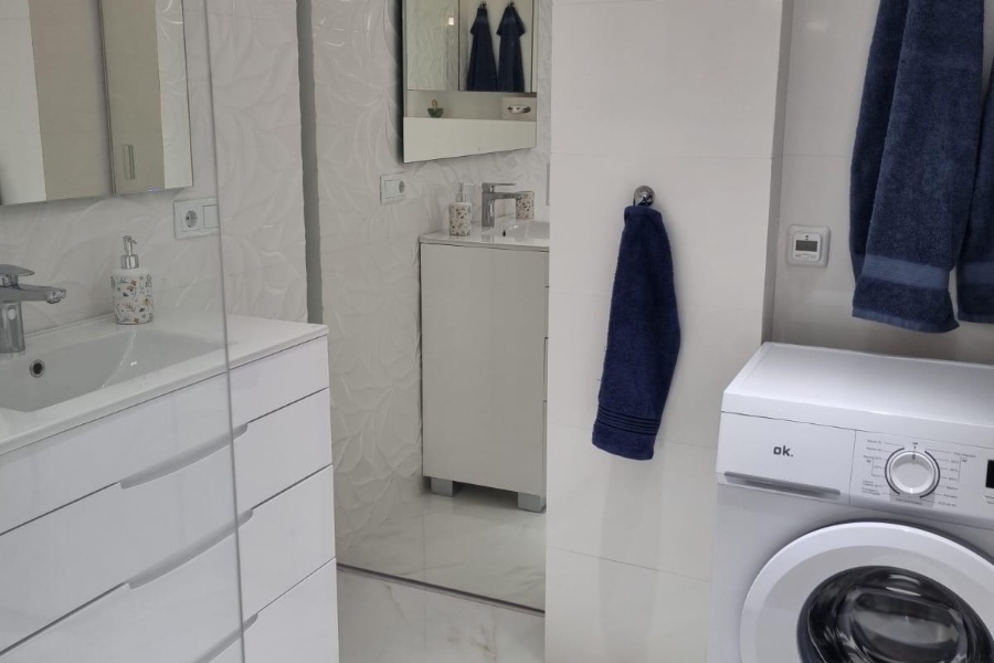 Re-Sale - Apartment - Torrevieja - Playa Los Naufragos