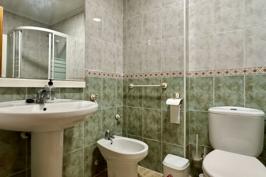 Re-Sale - Apartment - Torrevieja - Playa Los Naufragos