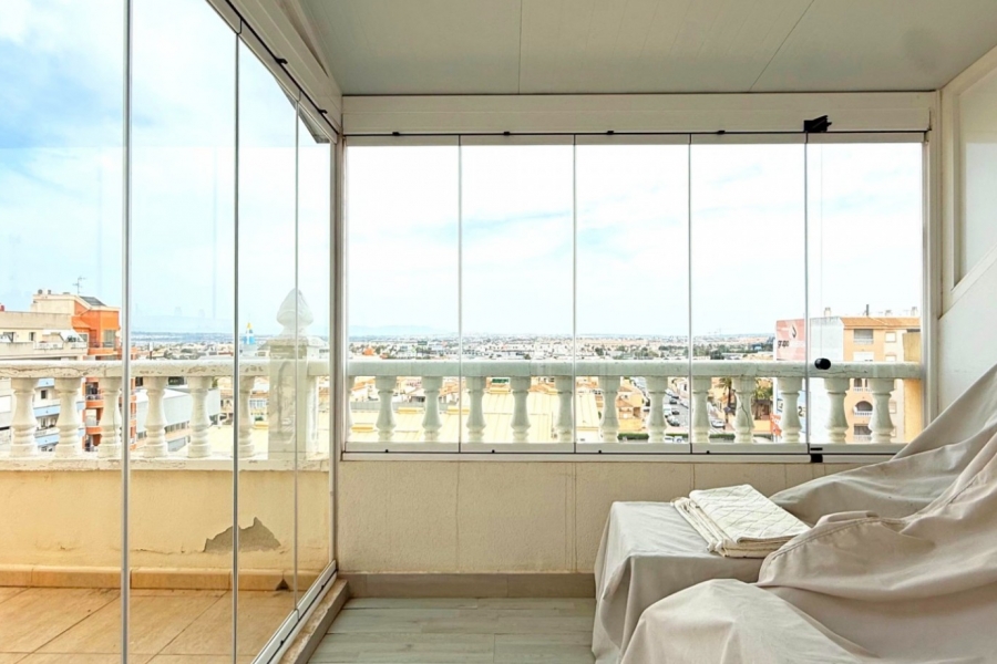 Re-Sale - Apartment - Torrevieja - Torrevieja - Centre