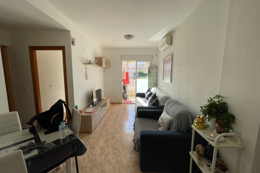 Re-Sale - Apartment - Torrevieja - Torrevieja - Centre