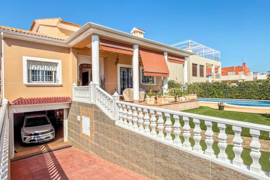 Re-Sale - Detached Villa - Torrevieja - Torrelamata - La Mata